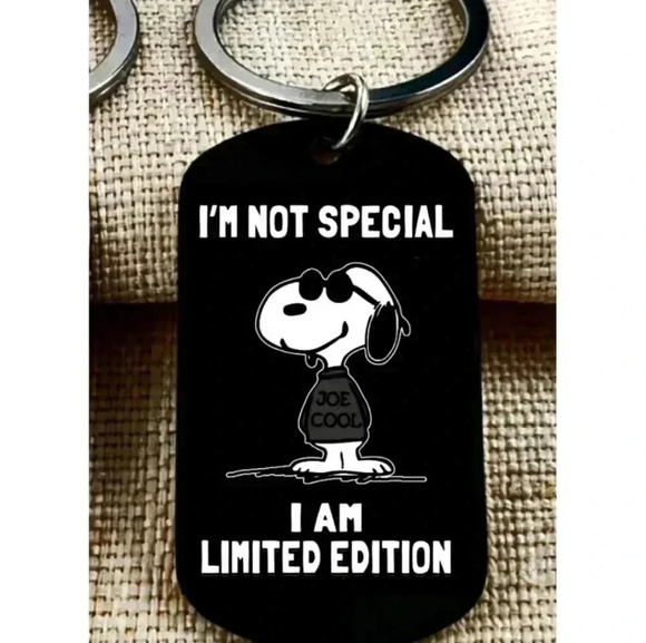 Snoopy I'm not special I'm special edition jot funny Keychain - Picture 1 of 1